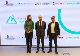 Isabel Díez, Eduardo Arasti y Tomás Dasgoas.