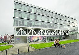 Sede del Instituto Cántabro de Servicios Sociales (Icass), en el Paseo de Altamira de Santander.
