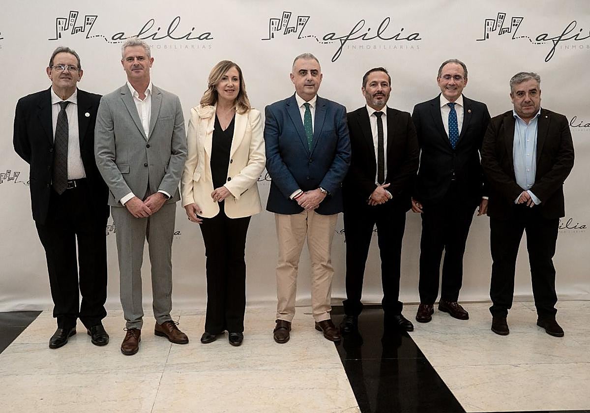 Premio Trainera al Colegio Notarial de Cantabria