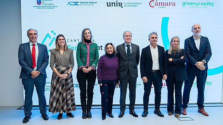 Javier Puente, Cristina Chacón, Isabel Díez, Olga Dasgoas, Eduardo Arasti, Tomás Dasgoas, Natalia alciturri y Roberto García.