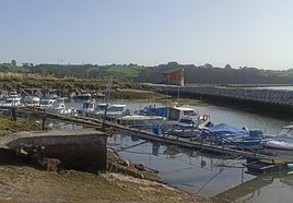Instalaciones de la Pozona tras la realización de la escollera