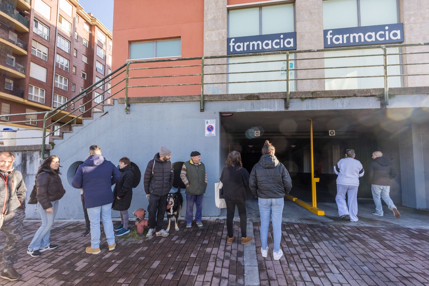 El olor a quemado se percibía desde la calle. 