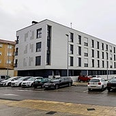 Bloque donde se hallan las viviendas, en Campuzano.