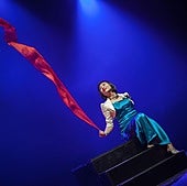 Desde China, Violeta Zheng, mostrará en Torrelavega su último show: 'Aire'.