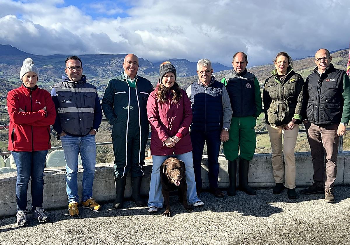 Rosa Fuente, Jesús Cruz, Jacobo Alonso, María Fuente, Roberto Hoyo, Emilio Fuente, Marián Fernández y Jaime Gándara.