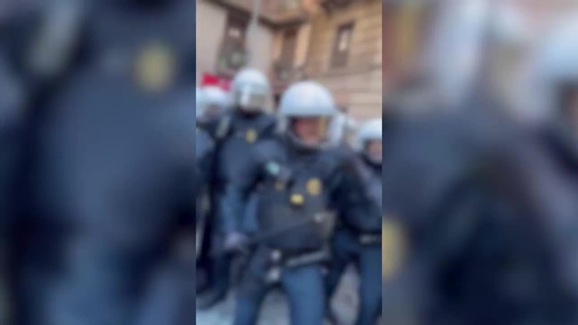 Desalojo de la Antiga Massana: La protesta concluye con 5 detenidos y 19 mossos heridos