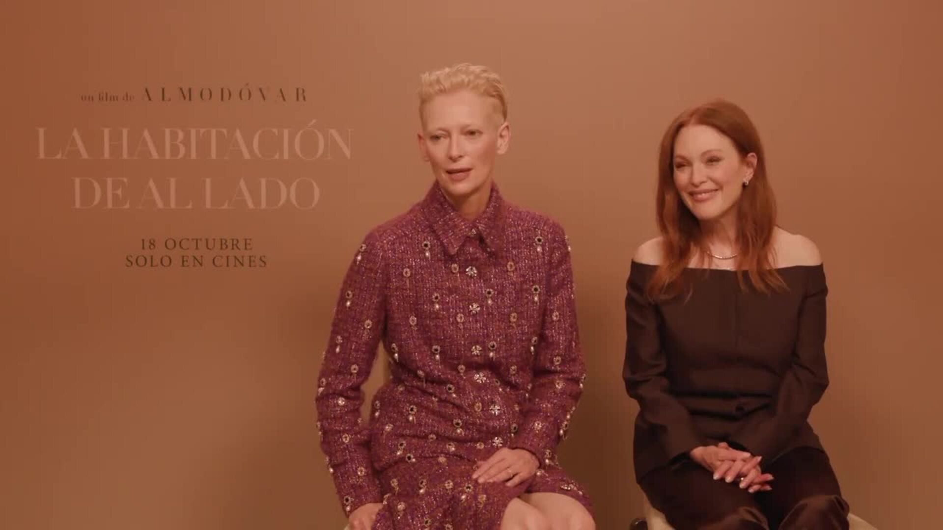 Almodóvar no irá a los Goya por "accidente doméstico" ni tampoco Julianne Moore y Tilda Swinton