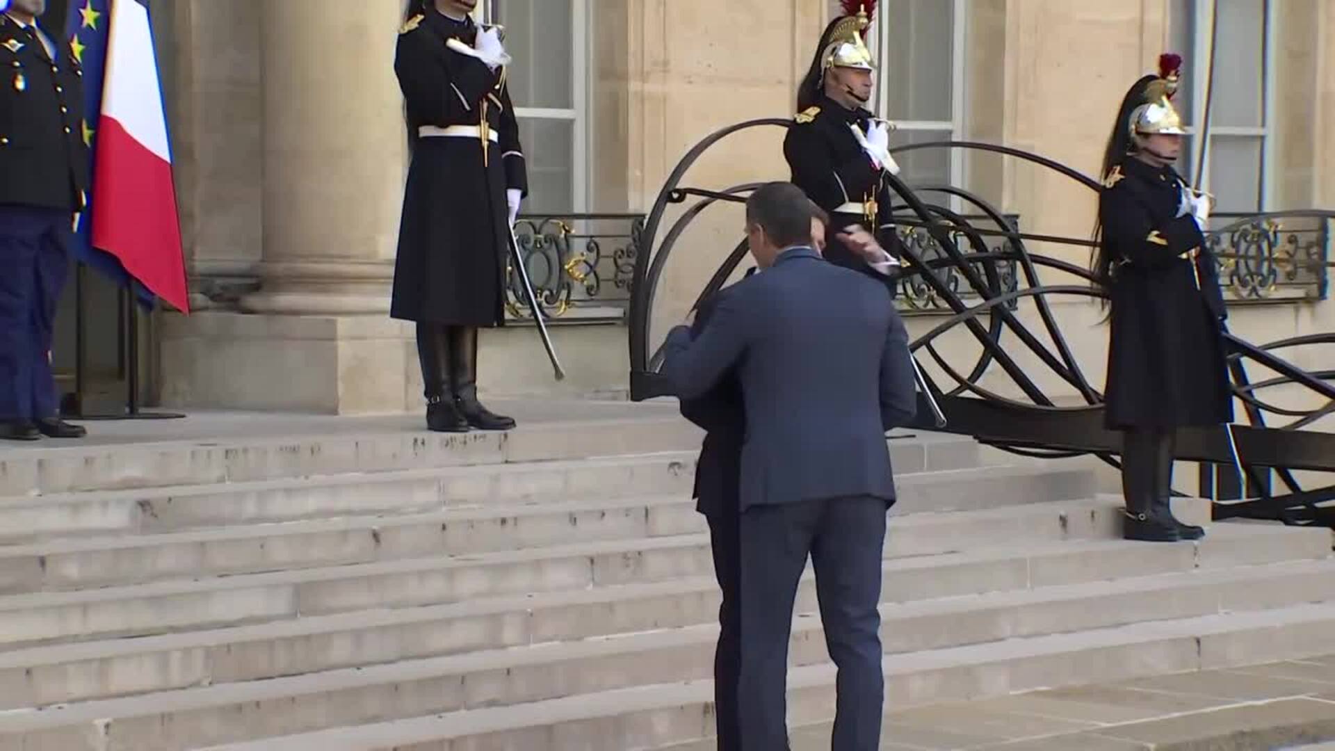 Sánchez llega a la cumbre informal de París sobre Ucrania convocada por Macron