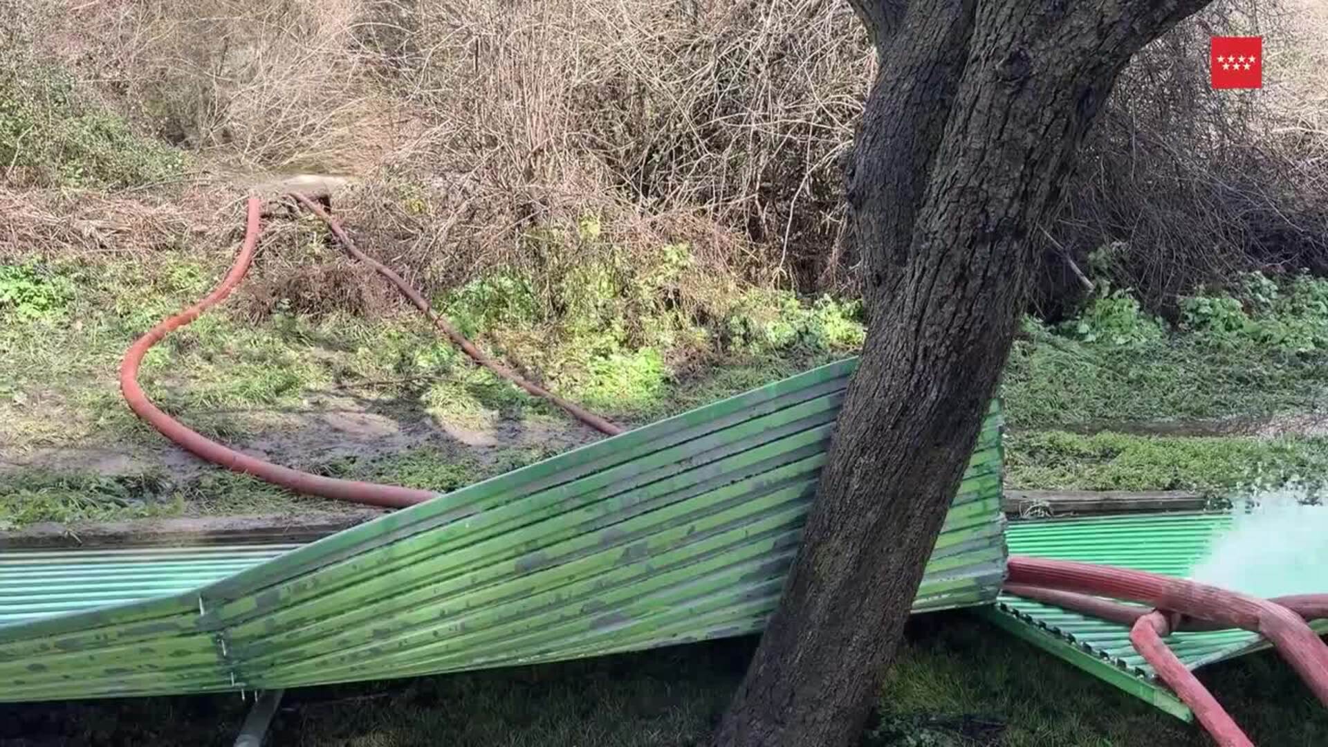 La borrasca Jana causa estragos e inundaciones en Puente del Herreño, Galapagar (Madrid)