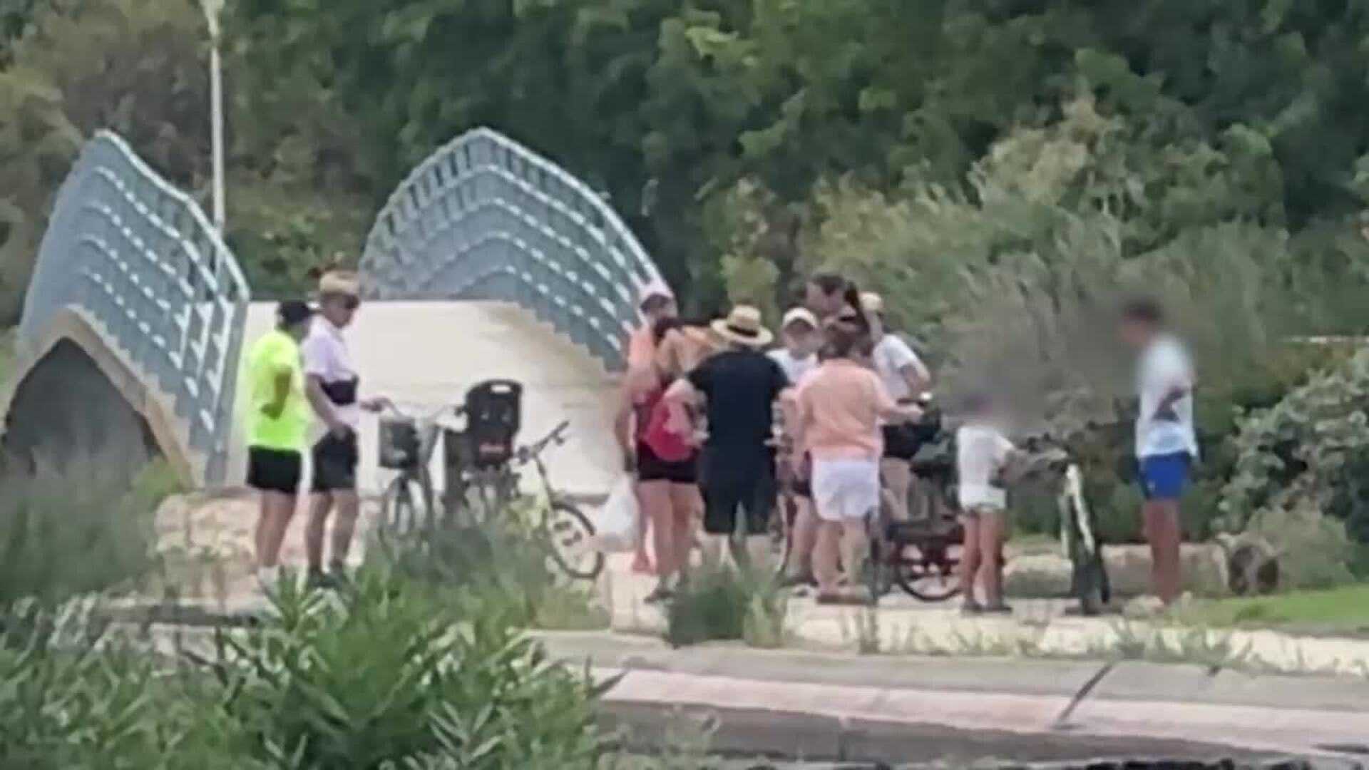 Ortega Cano se evade de la polémica con Tamara en Costa Ballena con un plan familiar