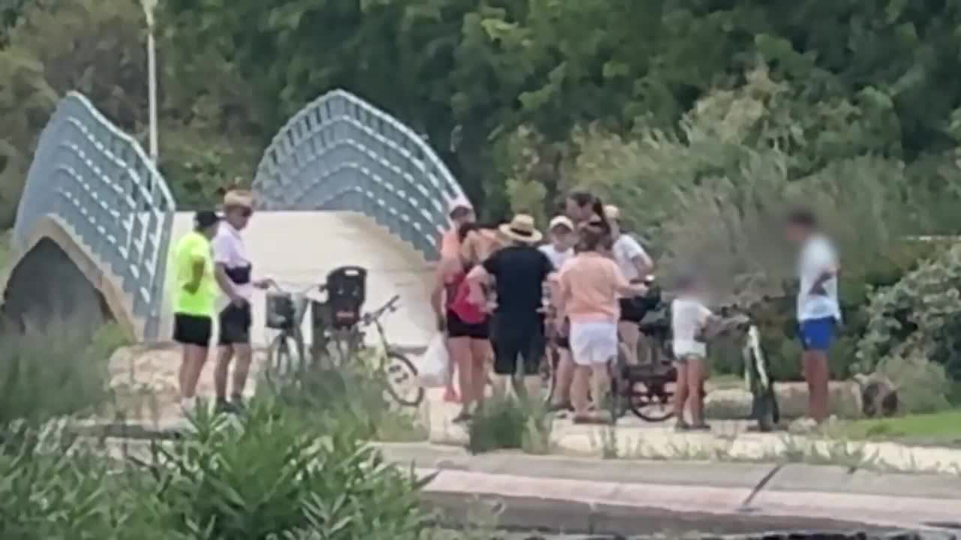 Ortega Cano se evade de la polémica con Tamara en Costa Ballena con un plan familiar