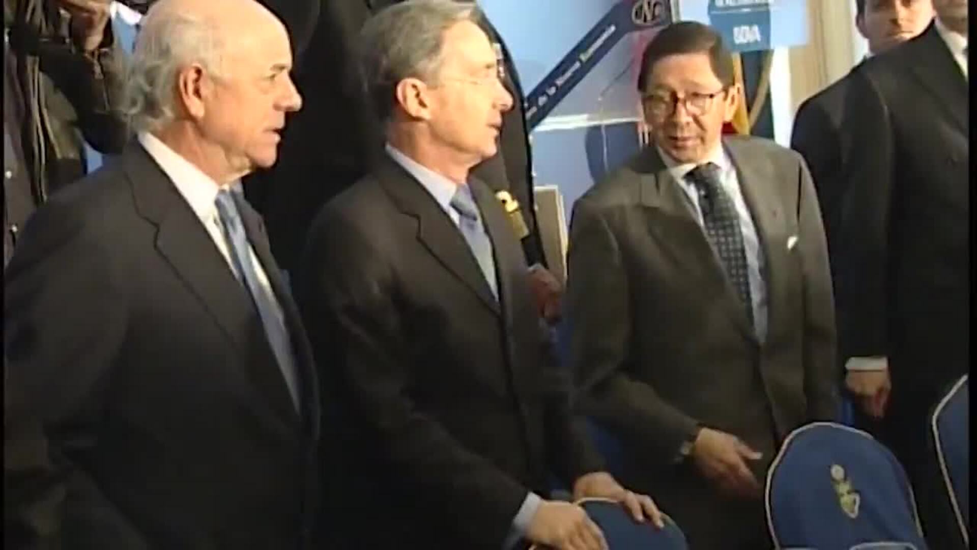 Condenado a doce años de prisión domiciliaria el expresidente colombiano Álvaro Uribe