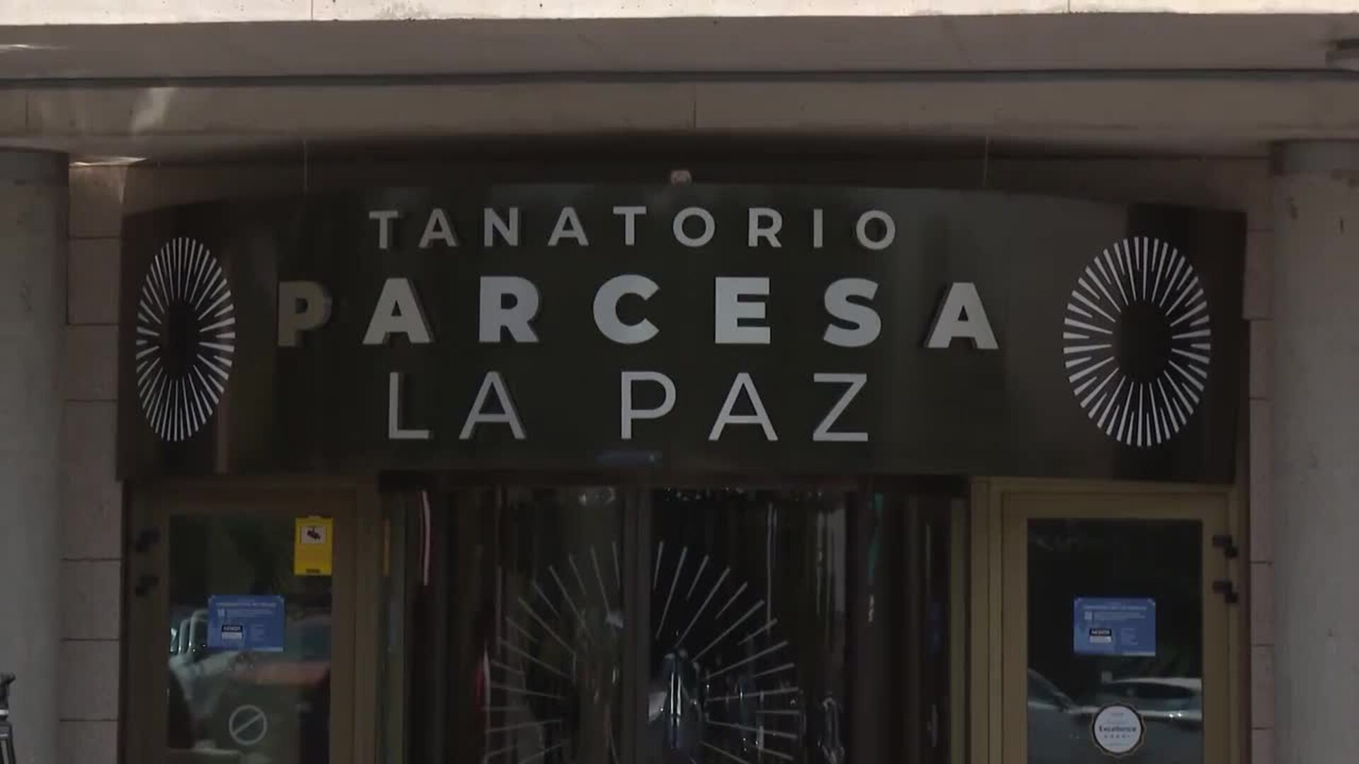 Rostros conocidos de la cultura dan su último adiós a Verónica Echegui