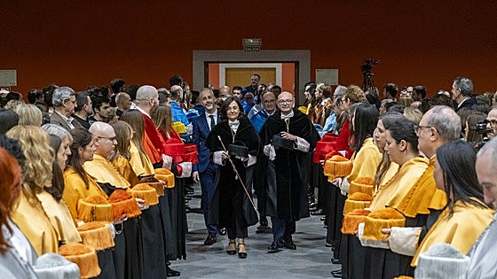 Conchi López aspira a que la UC sea un «motor de desarrollo integral» para Cantabria