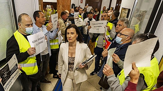 Nueva protesta de los trabajadores municipales de Santander antes del Pleno