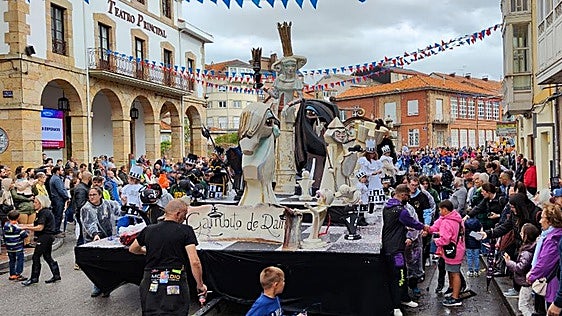 Reunión preparatoria en Reinosa para programar las carrozas y la Corte de Honor de San Mateo 2026