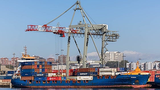 Boluda solicita otros 10.792 m2 en el Puerto para ampliar su Terminal de Contenedores