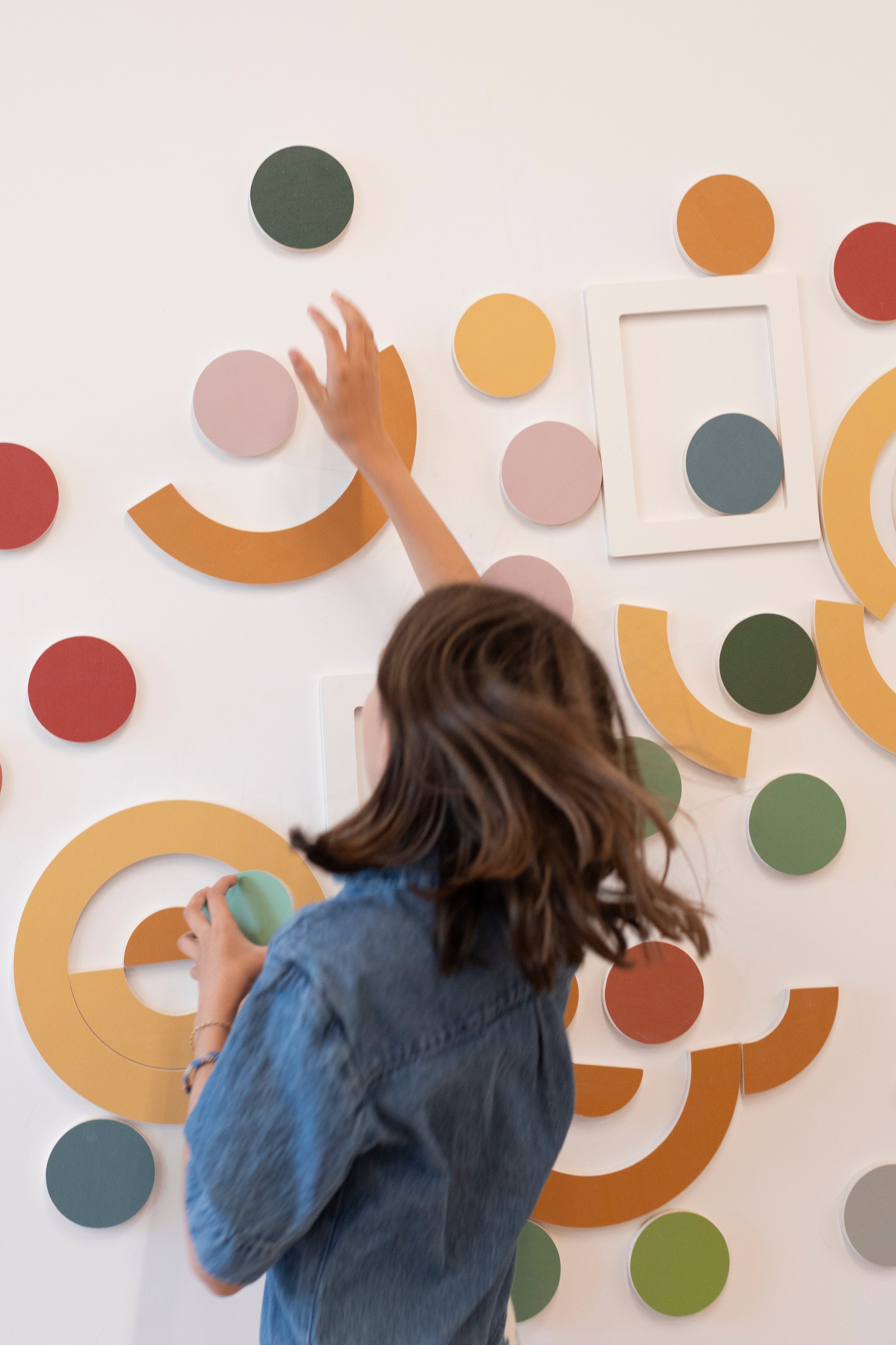 Llamita un singular espacio de experimentación lúdica y artística, pensado especialmente para la infancia , transformará la relación tradicional con el arte.