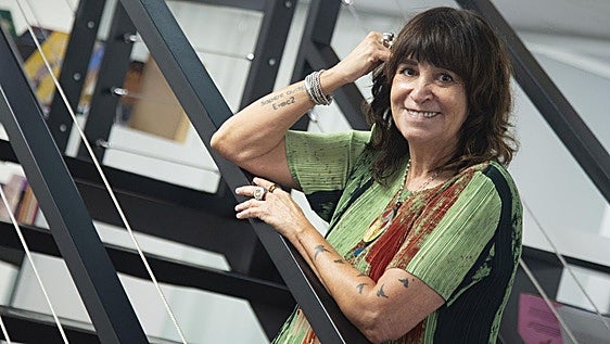 «Necesitaba escribir algo que me dijera que podemos volver a ponernos en pie»