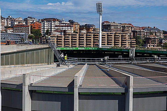 La obra de reparación de la cubierta del estadio sigue parada desde agosto