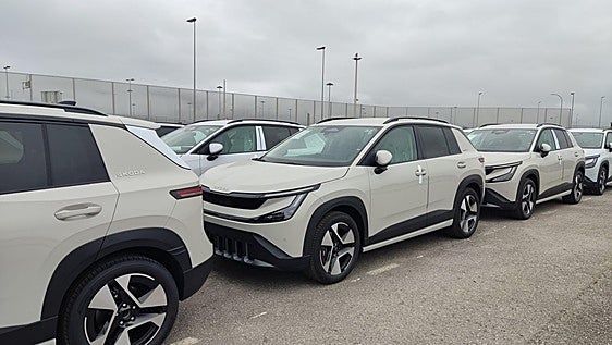 El Puerto de Santander amplía su tráfico de vehículos de exportación con el Škoda Epiq