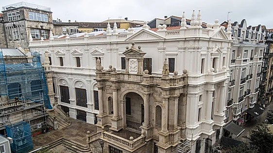 El Ayuntamiento instaló paneles insonorizados en el MAS tras las quejas vecinales sobre las vibraciones del edificio