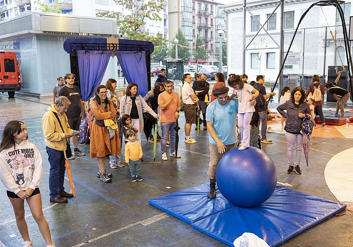 Un pequeño circo en La Llama