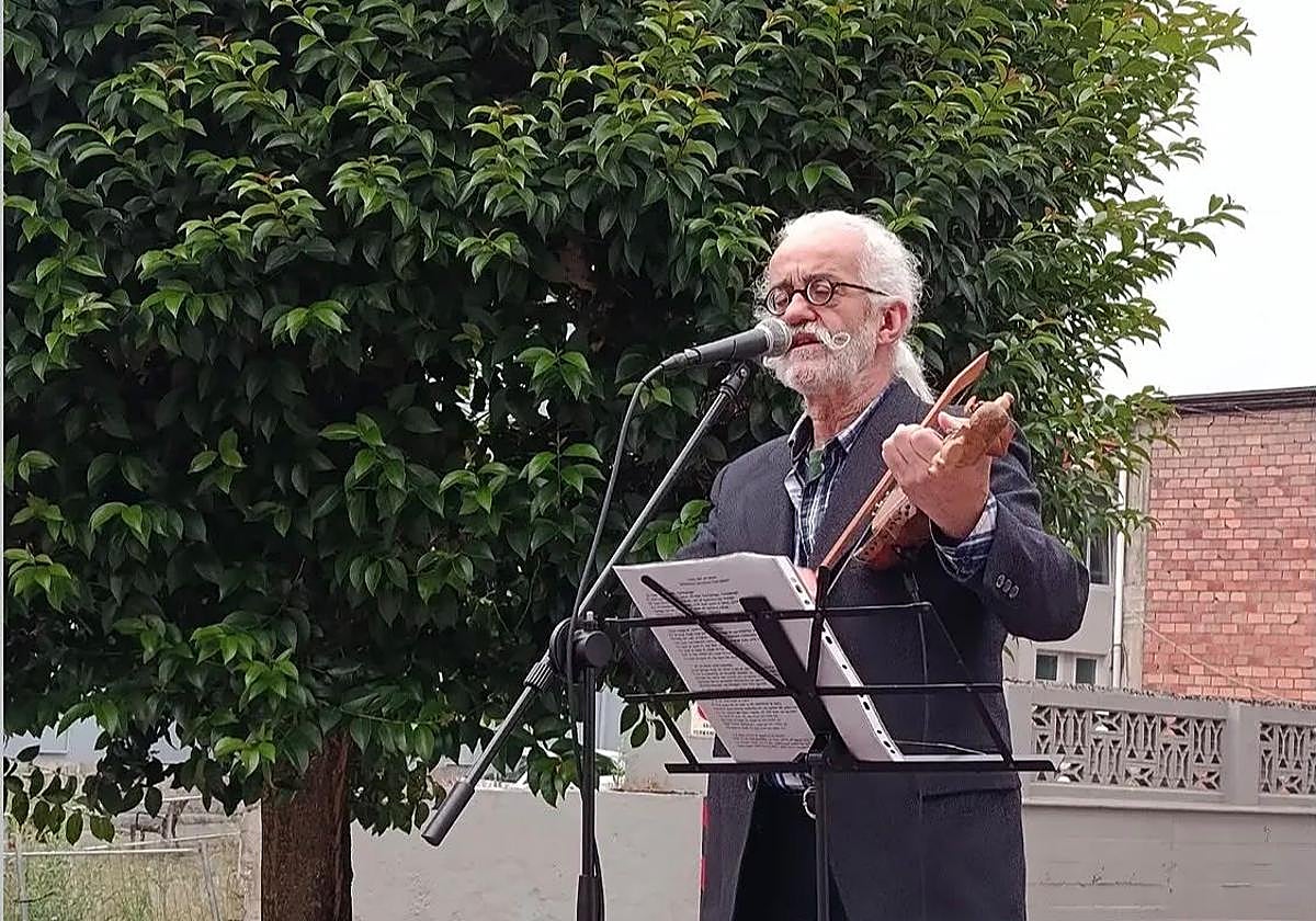 Música para dar la bienvenida al curso de Unate en Torrelavega