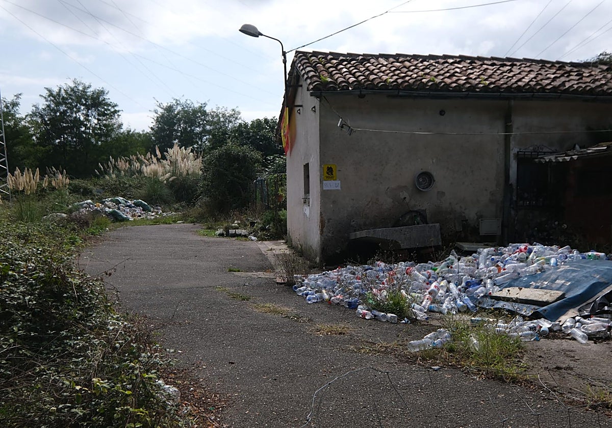 «Llevábamos años preguntando por él y siempre decían que estaba en casa, pero bien»