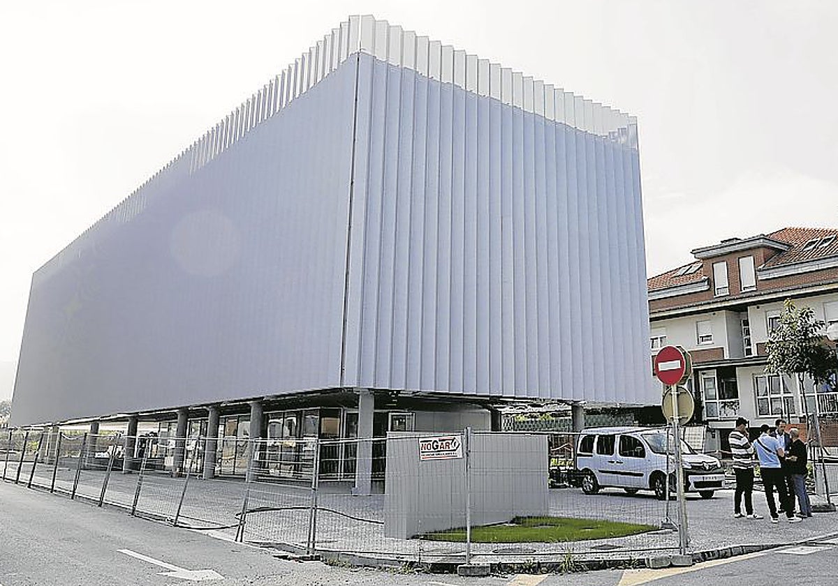 Robos, destrozos y hogueras aumentan en 180.000 euros el coste de la Tecnoteca de Torrelavega