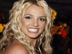 La cantante americana, en la última entrega de los premios MTV donde logró tres galardones. / AP