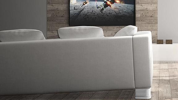 El sofá se mueve con las películas y también reacciona a los videojuegos.