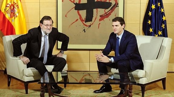 Rajoy y Rivera, durante la reunión. 