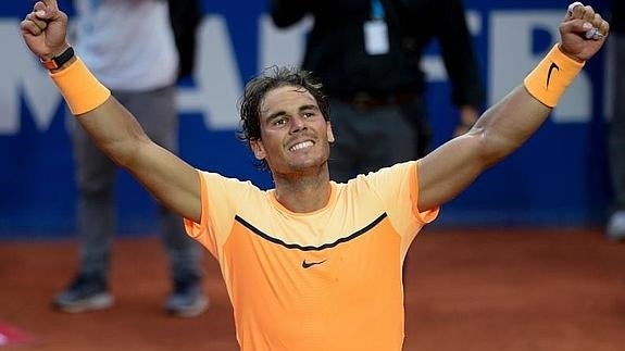 Rafa Nadal celebra su noveno Conde de Godó. 