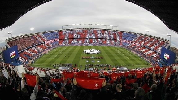 Las gradas del estadio Vicente Calderón, ante el Bayern. 