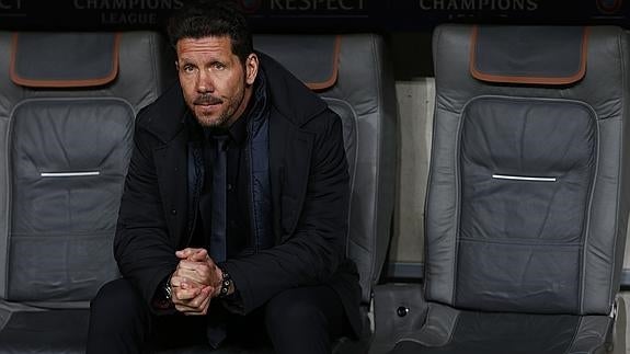 Diego Pablo Simeone, en el banquillo del Allianz Arena. 