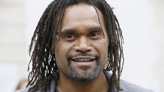 Karembeu, durante un acto público. 