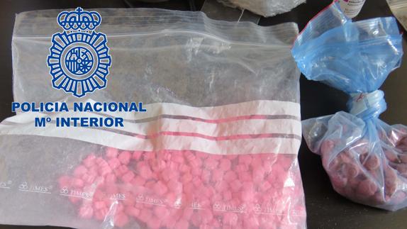 Droga incautada por los agentes. 