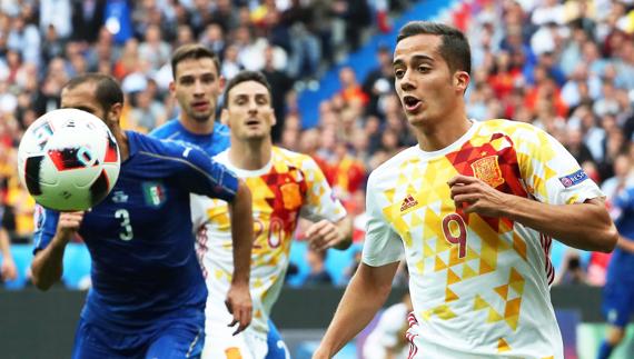 Lucas Vázquez, durante el partido ante Italia. 