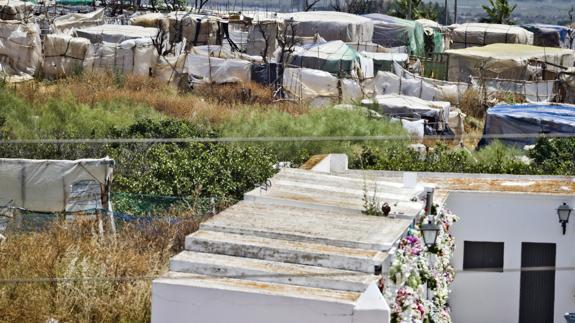 Zona donde fue hallado el cadáver de la mujer en Lepe. 