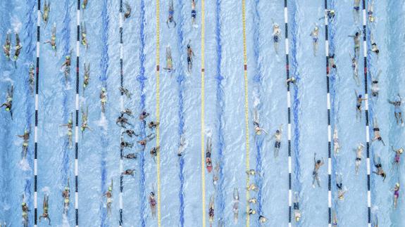 Imagen aérea de un complejo acuático en Santander.