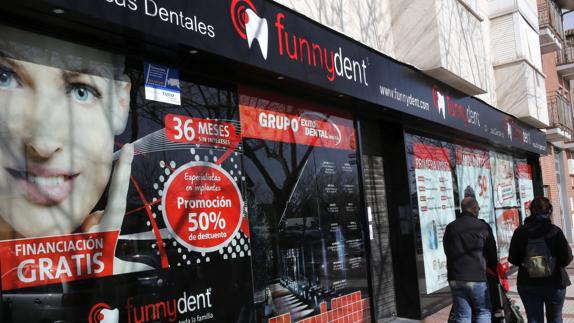 Las clínicas de Funnydent reabrirán para dar tratamiento a los afectados