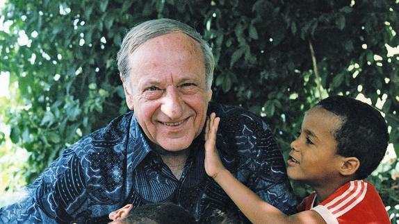 Hermann Gmeiner, fundador de Aldeas Infantiles. 