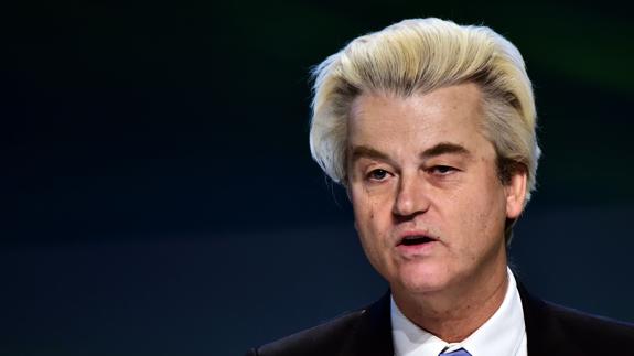 Geert Wilders durante una rueda de prensa