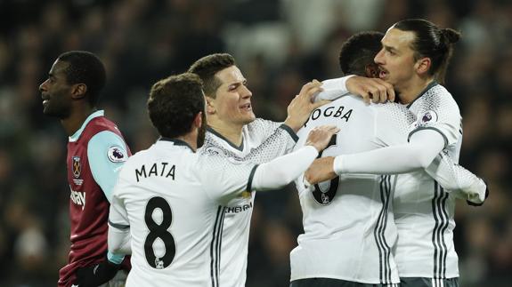 Zlatan Ibrahimovic, durante el partido ante el West Ham. 