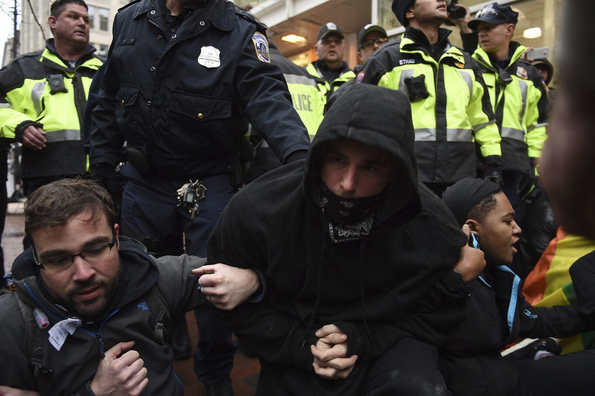 Protestas antes de la toma de posesión de Donald Trump. 