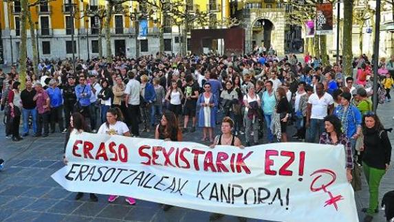 Concentración celebrada en abril de 2015 en Tolosa por otra agresión sexual.