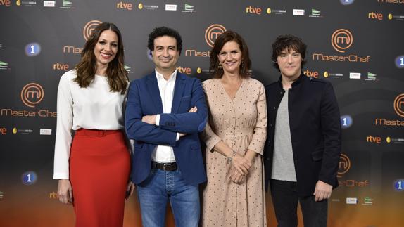 El jurado y la presentadora de 'Masterchef'.