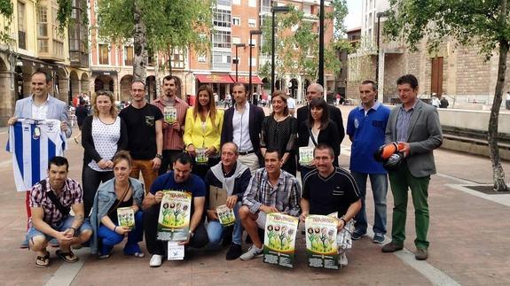 Foto de familia de los organizadores