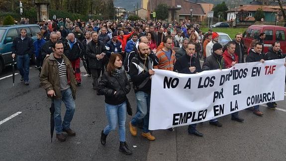 Imagen de una acción de proteta de los trabajadores de TAF contra los despidos.